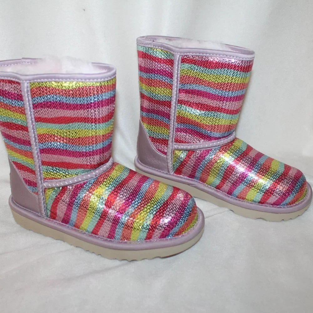 NIB UGG‎ GIRL'S YOUTH SEQUIN RAINBOW CLASSIC SHORT SHEARLING LINED BOOTS